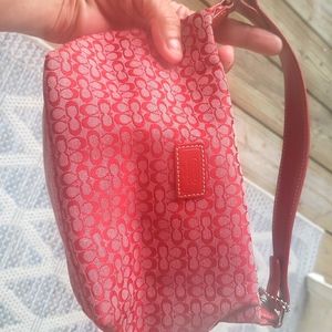 COACH SMALL HAND PURSE